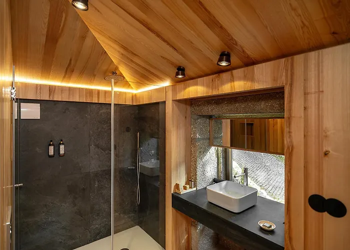 Lavandeira Douro Nature & Wellness Lantgård Baião